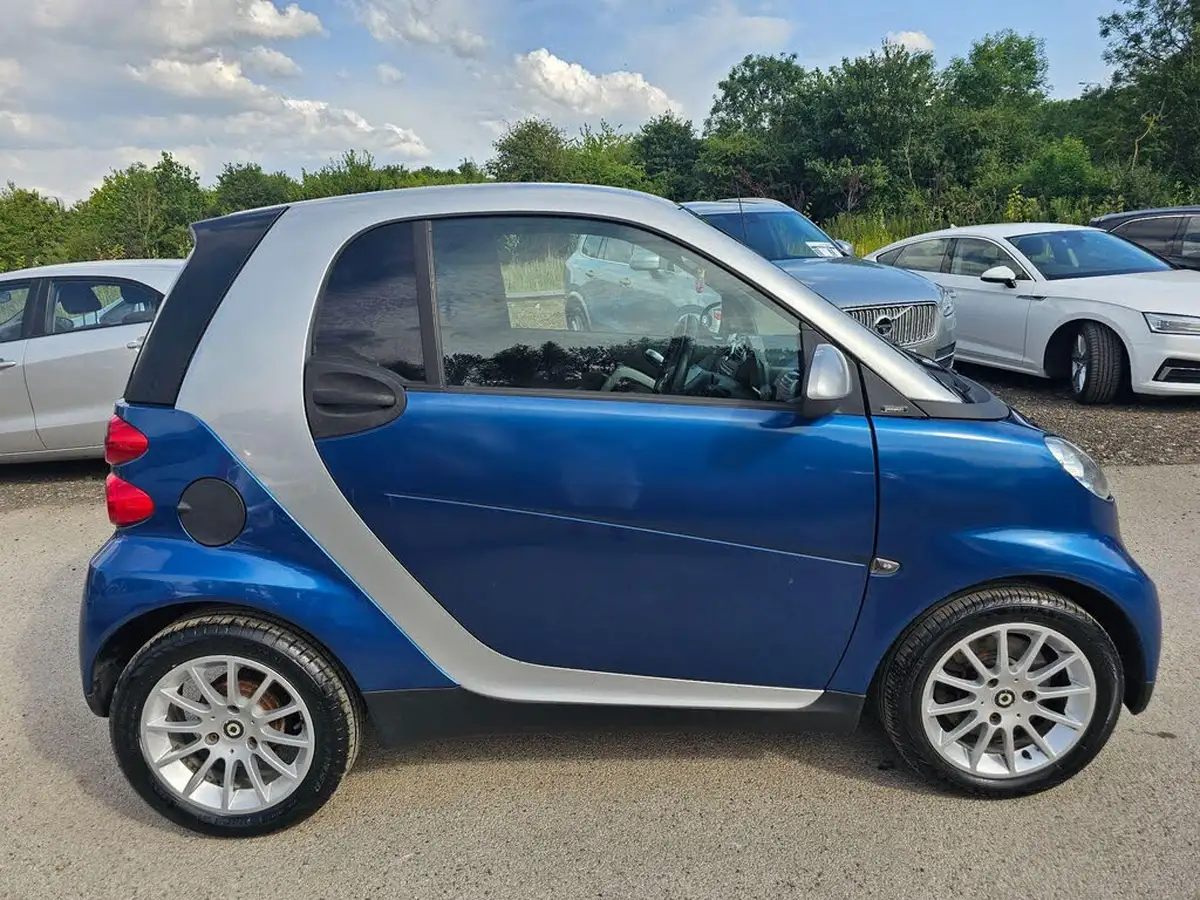 2009-smart-fortwo-08td-passion-08cdi-45bhp-coupe-big-10