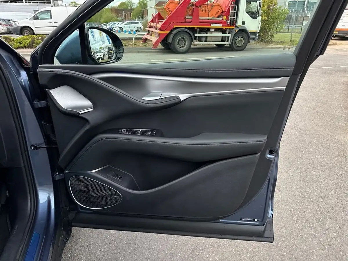2025-byd-sealion-7-e-design-big-34