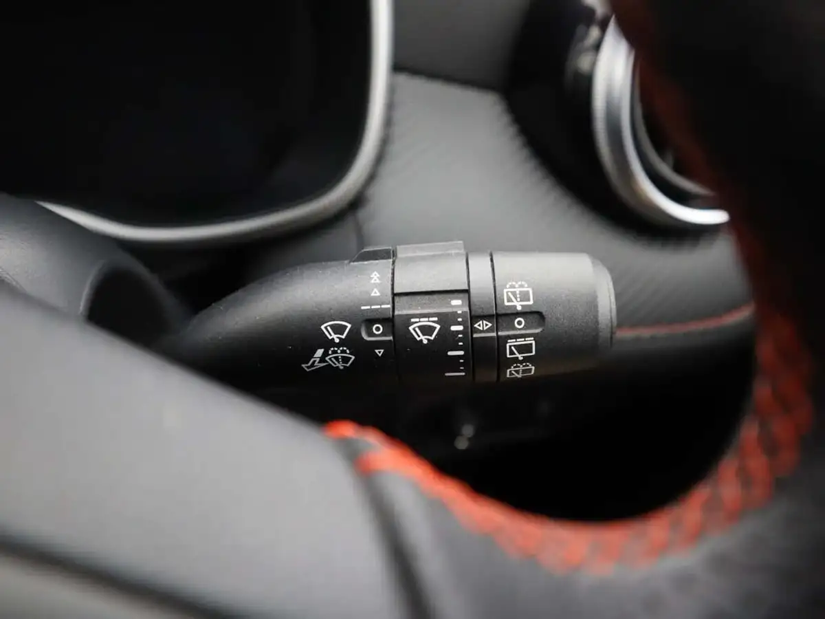 2022-mg-zs-suv-15-vti-tech-exclusive-big-33