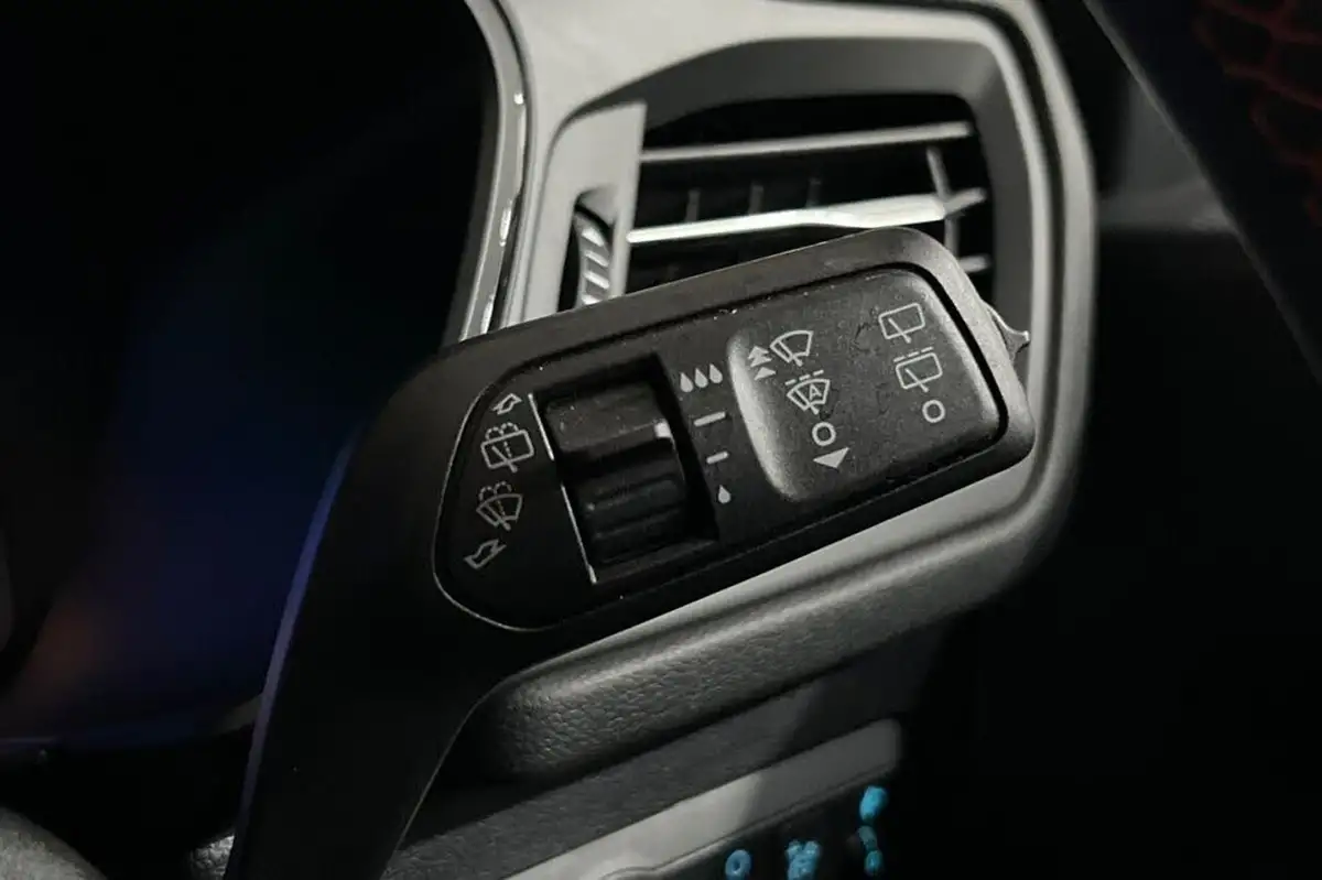 2022-ford-kuga-25t-st-line-x-edition-190ps-fhev-big-30
