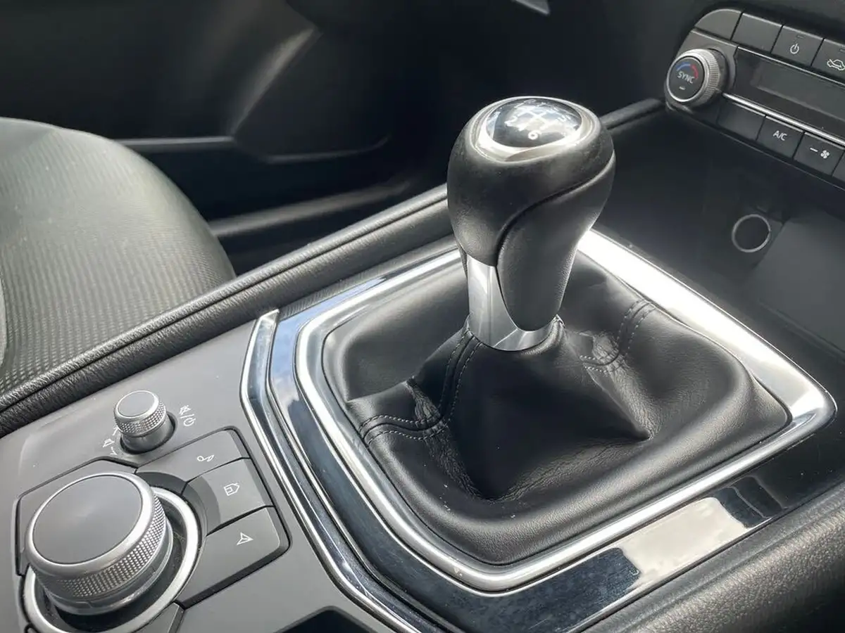 2023-mazda-cx-5-20-centre-line-big-18