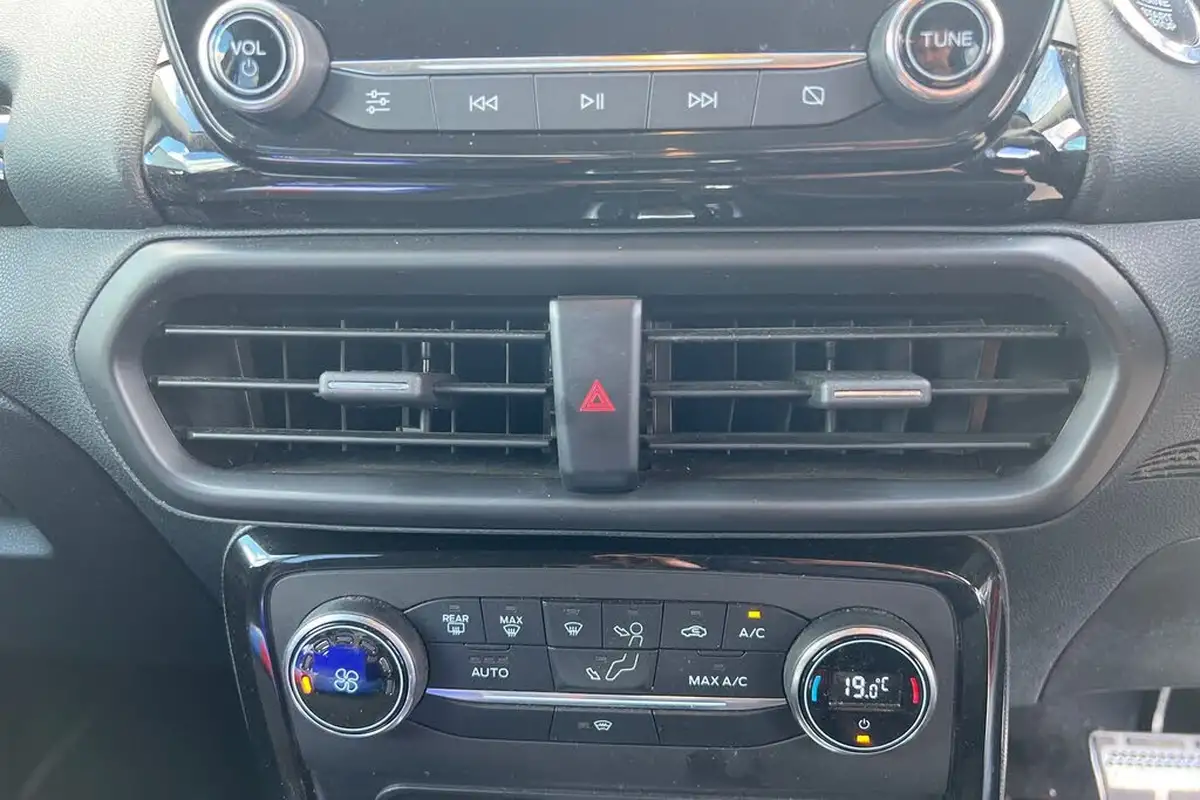 2019-ford-ecosport-10t-st-line-125ps-auto-big-13