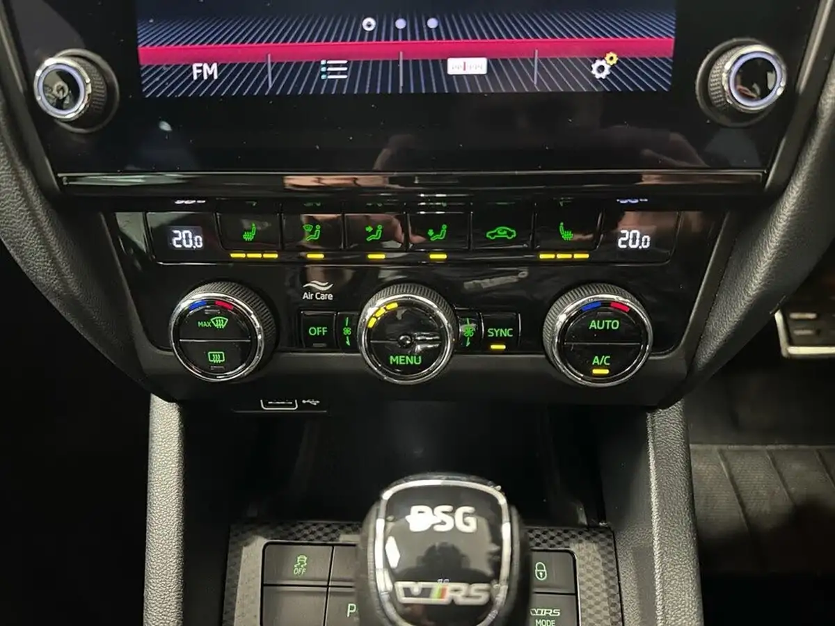 2019-skoda-octavia-20-tsi-vrs-challenge-hatchback-dsg-big-22