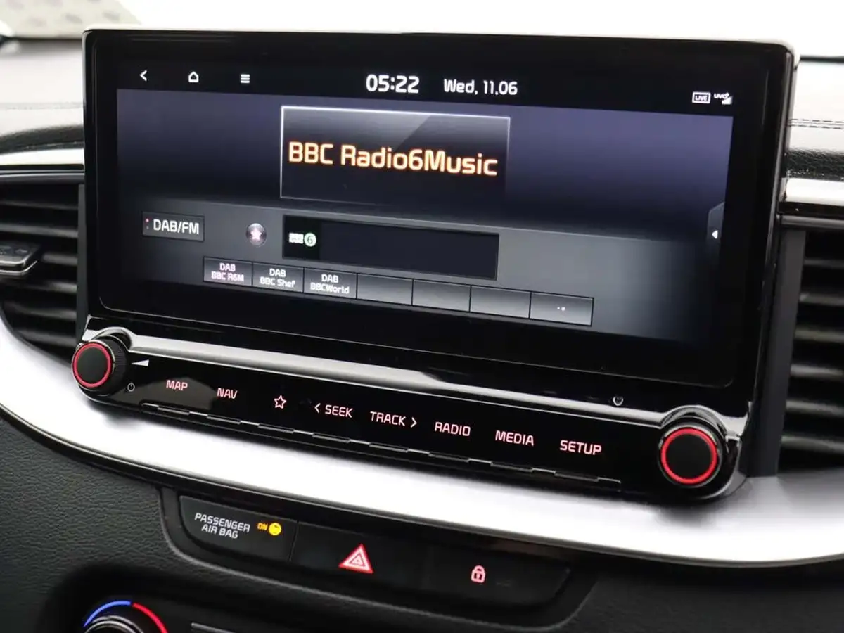 2021-kia-pro-ceed-16-t-gdi-gt-big-24