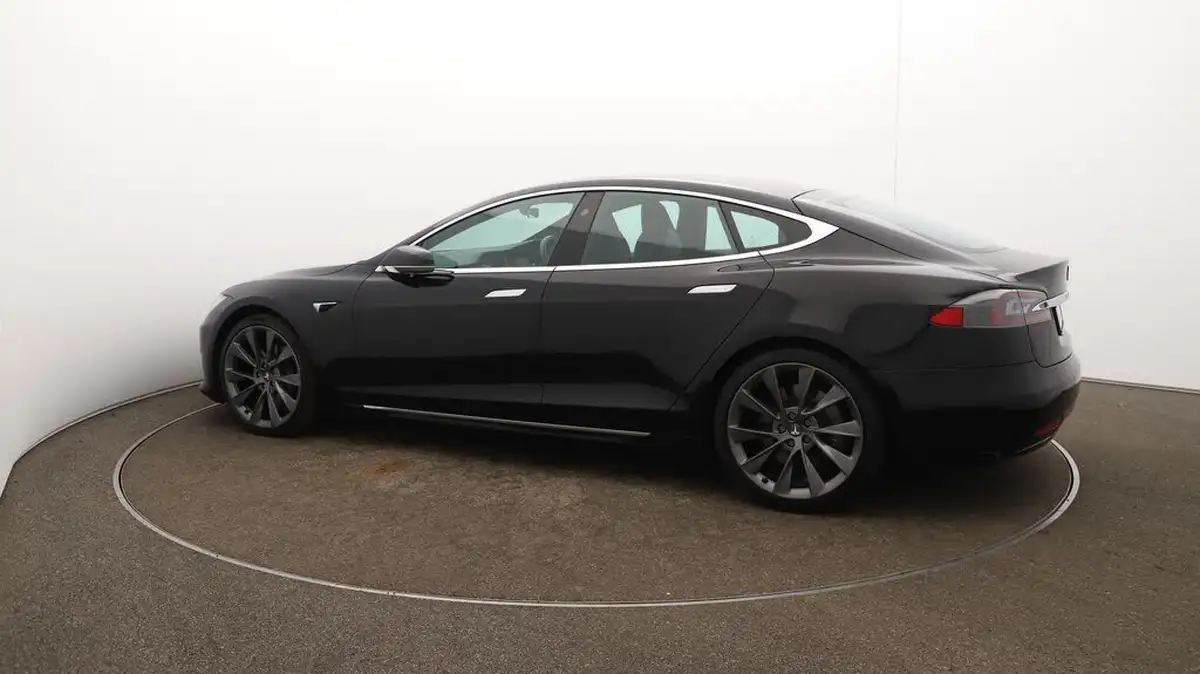 2020-tesla-model-s-e-long-range-big-50