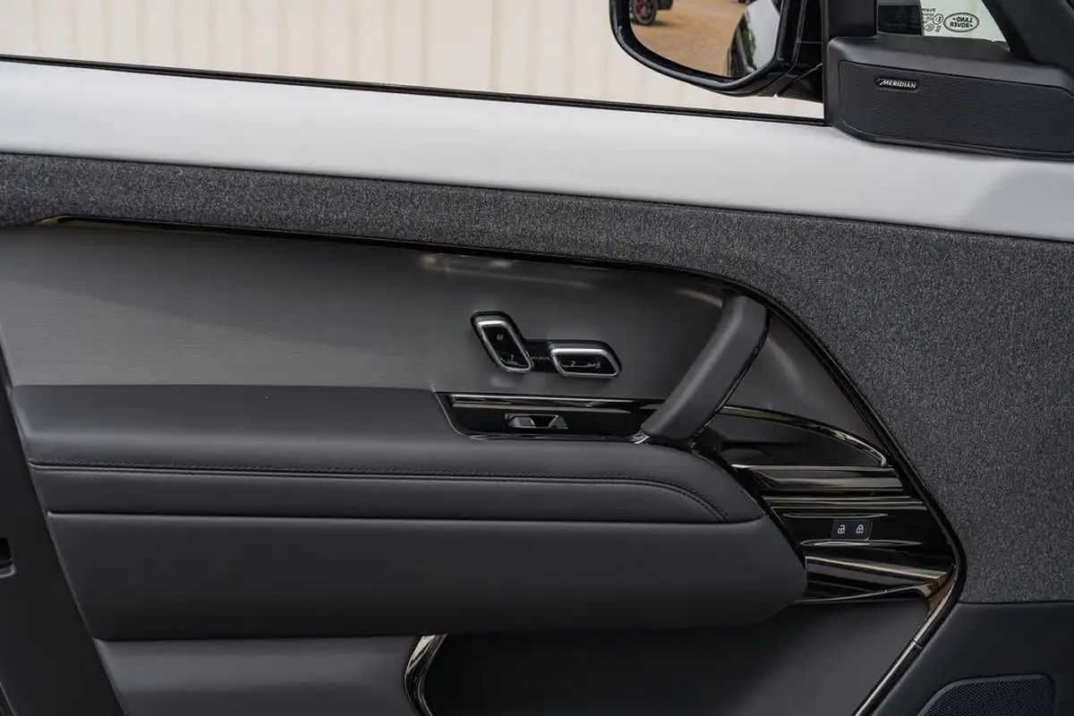 2024-land-rover-range-rover-sport-30-p460e-dynamic-se-big-33