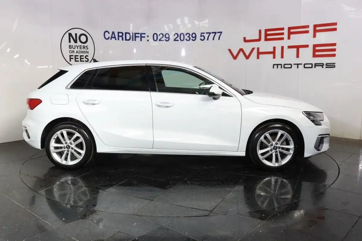 2023-audi-a3-10-30-tfsi-sportback-5d-big-5