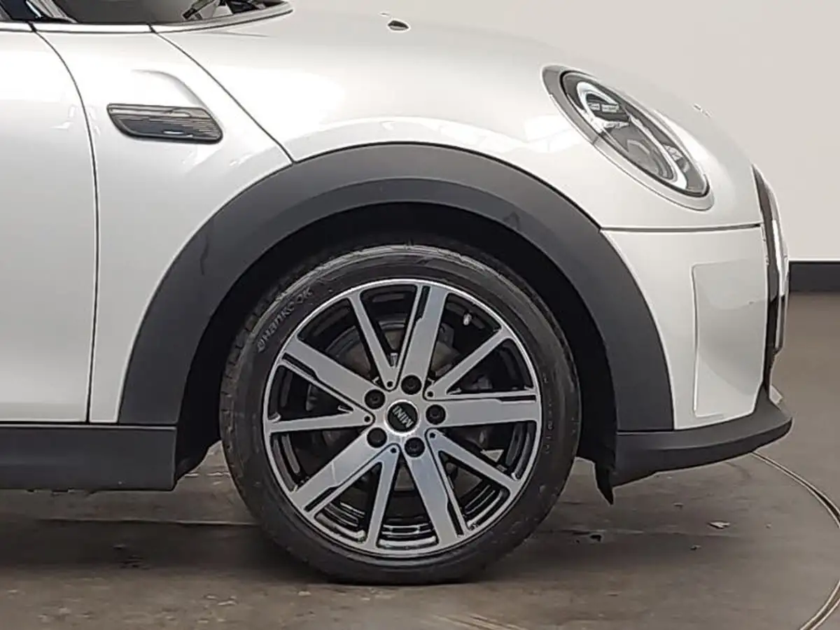 2022-mini-cooper-15-cooper-classic-hatchback-5d-big-13