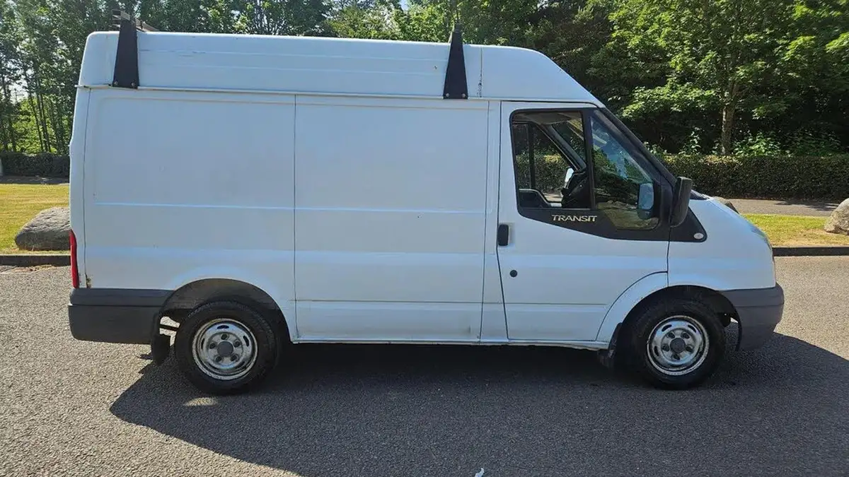 2011-ford-transit-22td-280-swb-140pseu5-med-roof-van-big-8