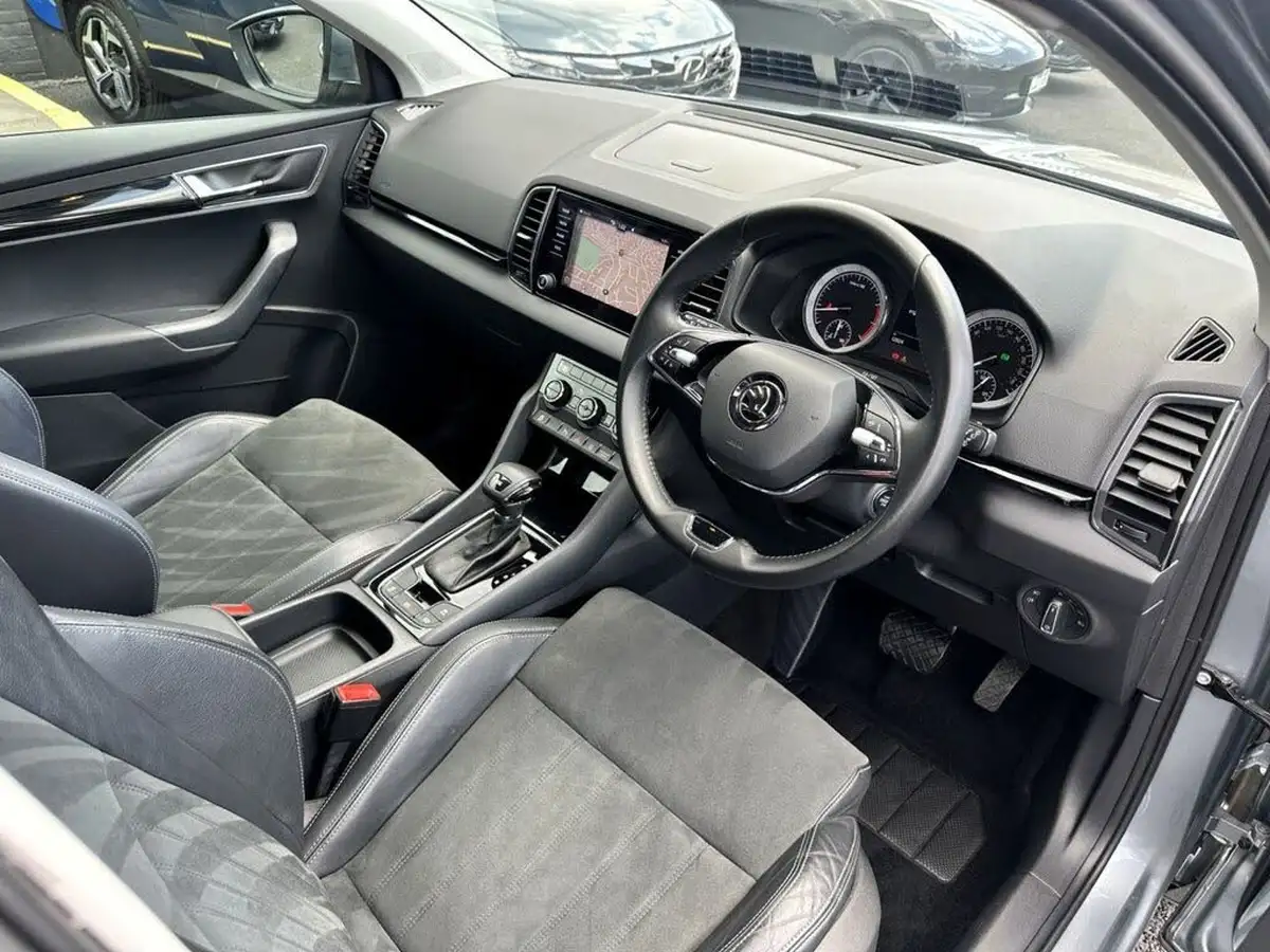 2020-skoda-karoq-15-tsi-se-l-dsg-big-16