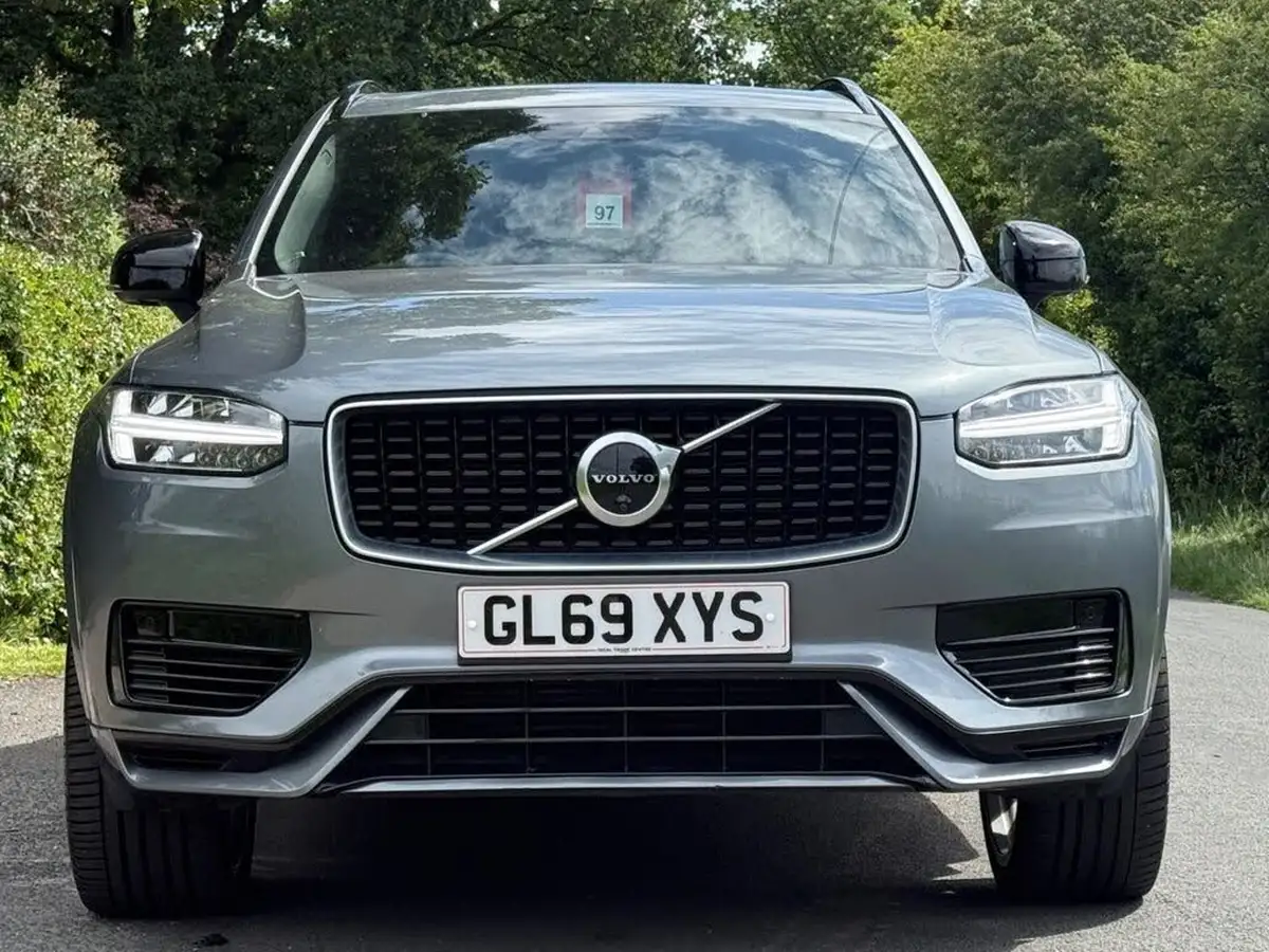 2020-volvo-xc90-20-t8-r-design-twin-engine-big-1