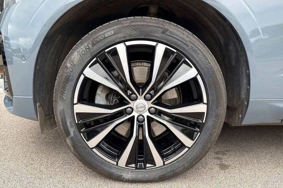 2023-volvo-xc60-20td-b4-plus-big-12