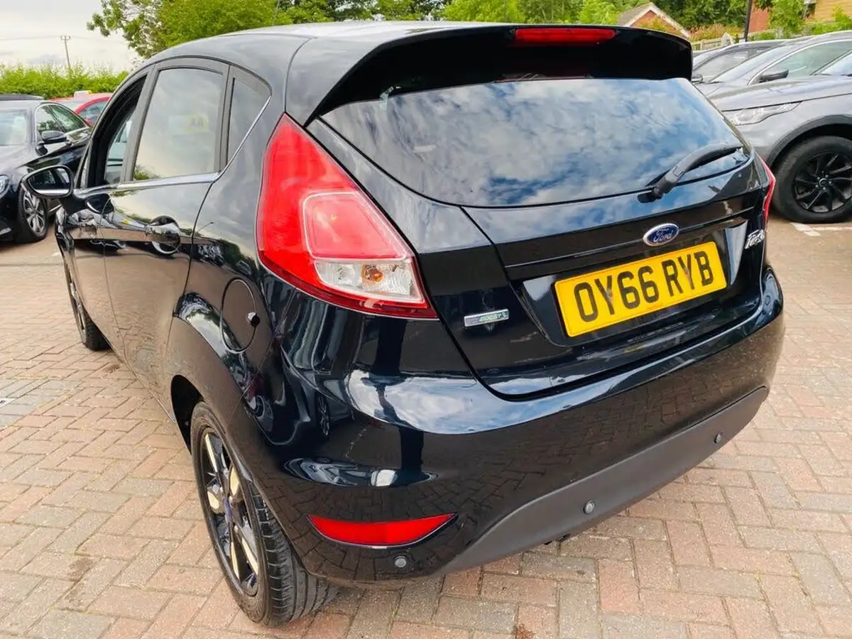 2016-ford-fiesta-10-zetec-black-edition-5d-big-16