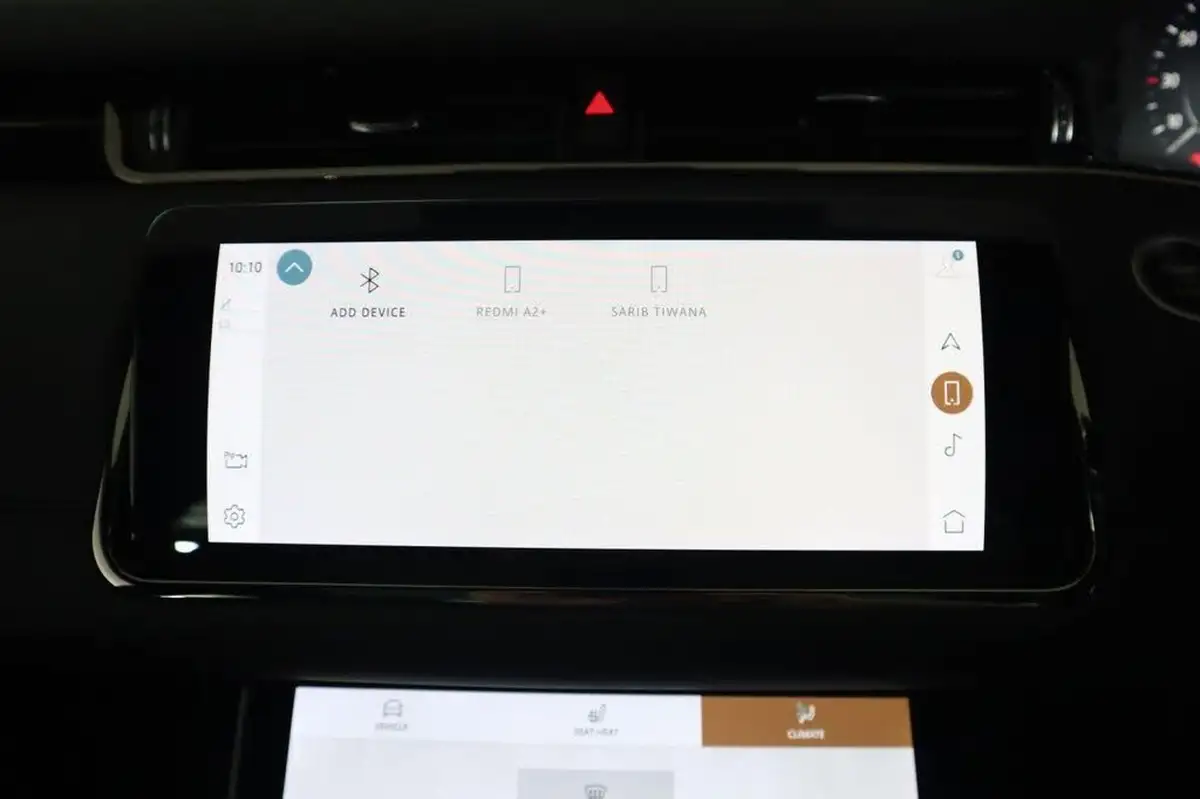 2021-land-rover-range-rover-evoque-15-p300e-r-dynamic-se-big-37
