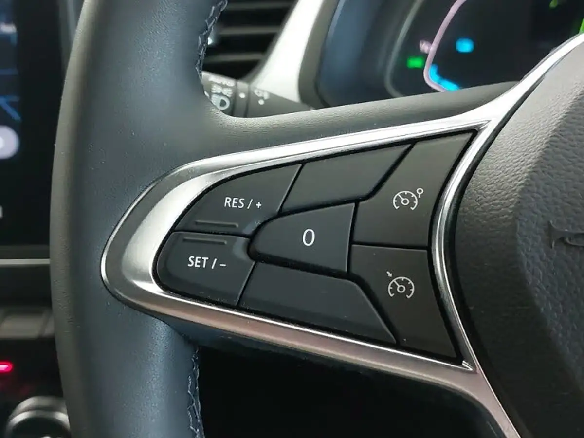 2023-renault-captur-16-techno-145ps-full-big-14