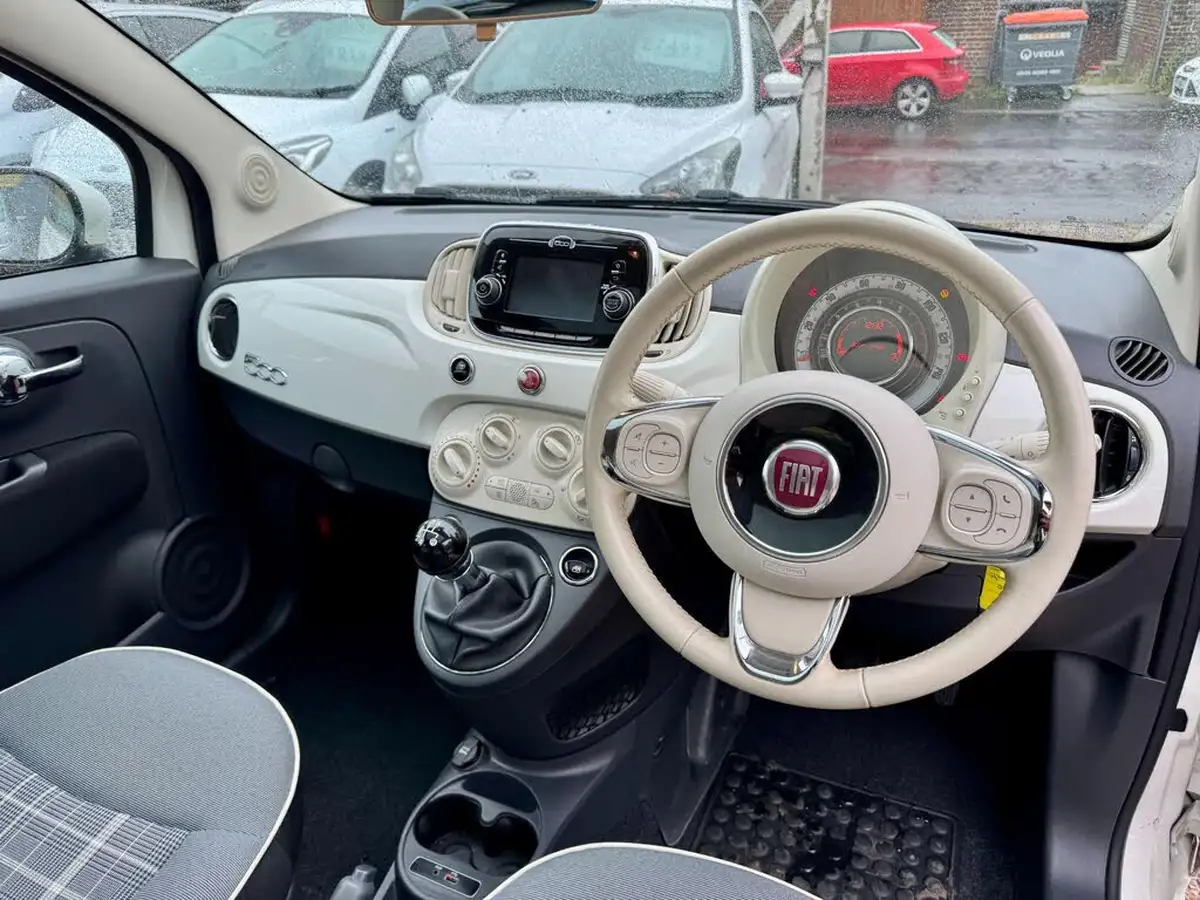 2016-fiat-500-12-lounge-big-16