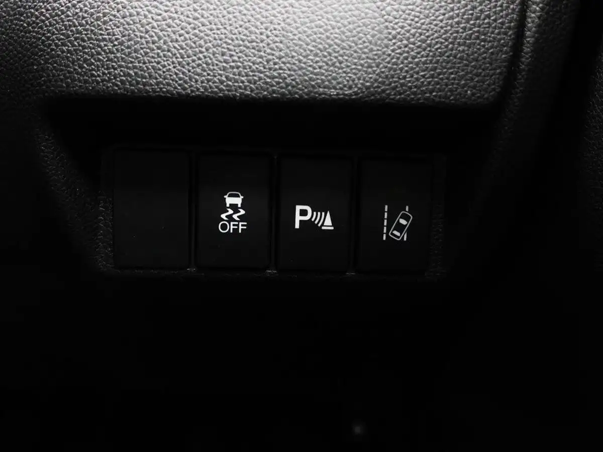 2018-honda-jazz-13-i-vtec-ex-big-38