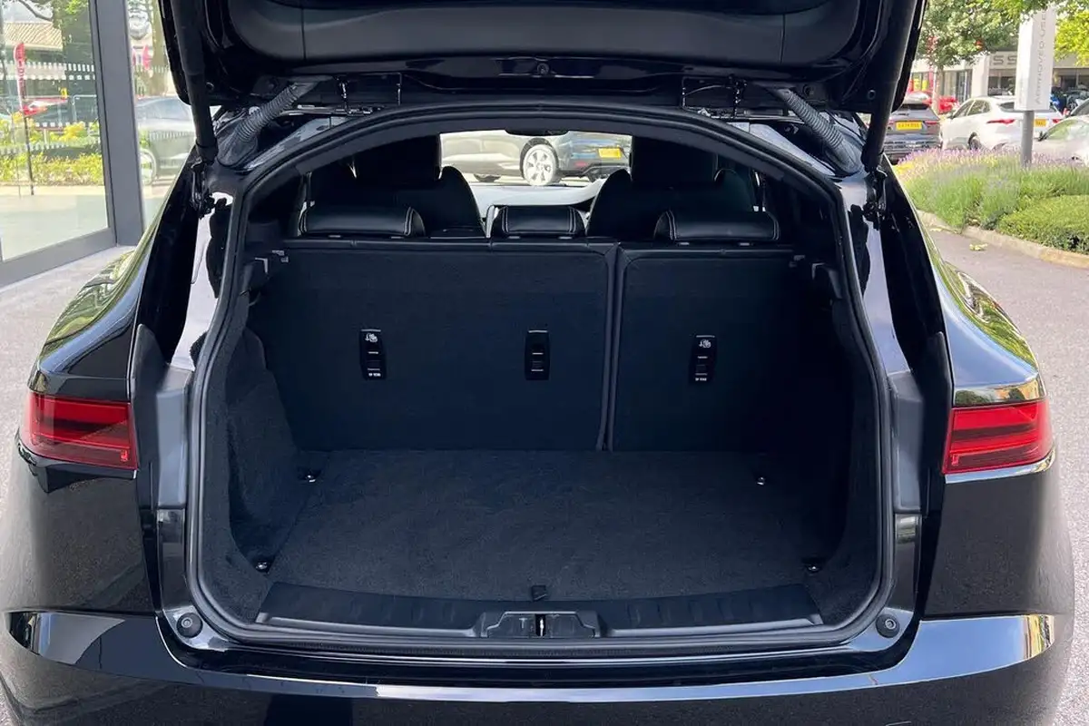 2020-jaguar-e-pace-20-i4-r-dynamic-hse-300ps-big-32