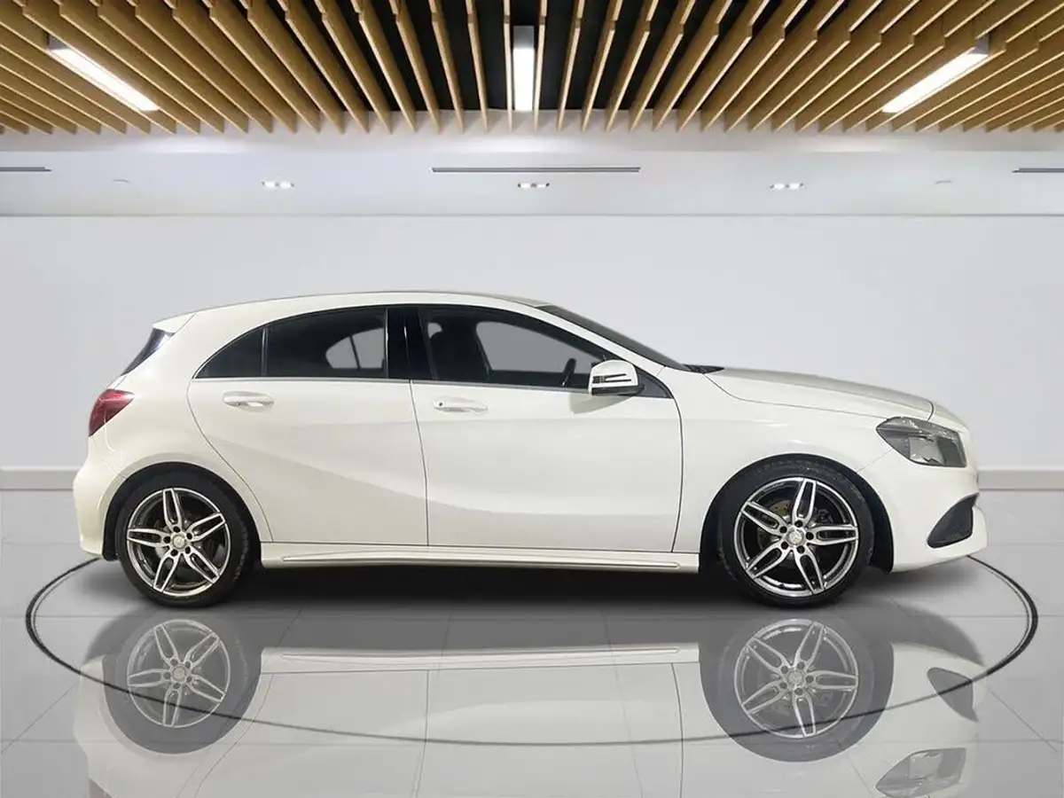 2016-mercedes-benz-a-class-16-a180-amg-line-ss-big-8
