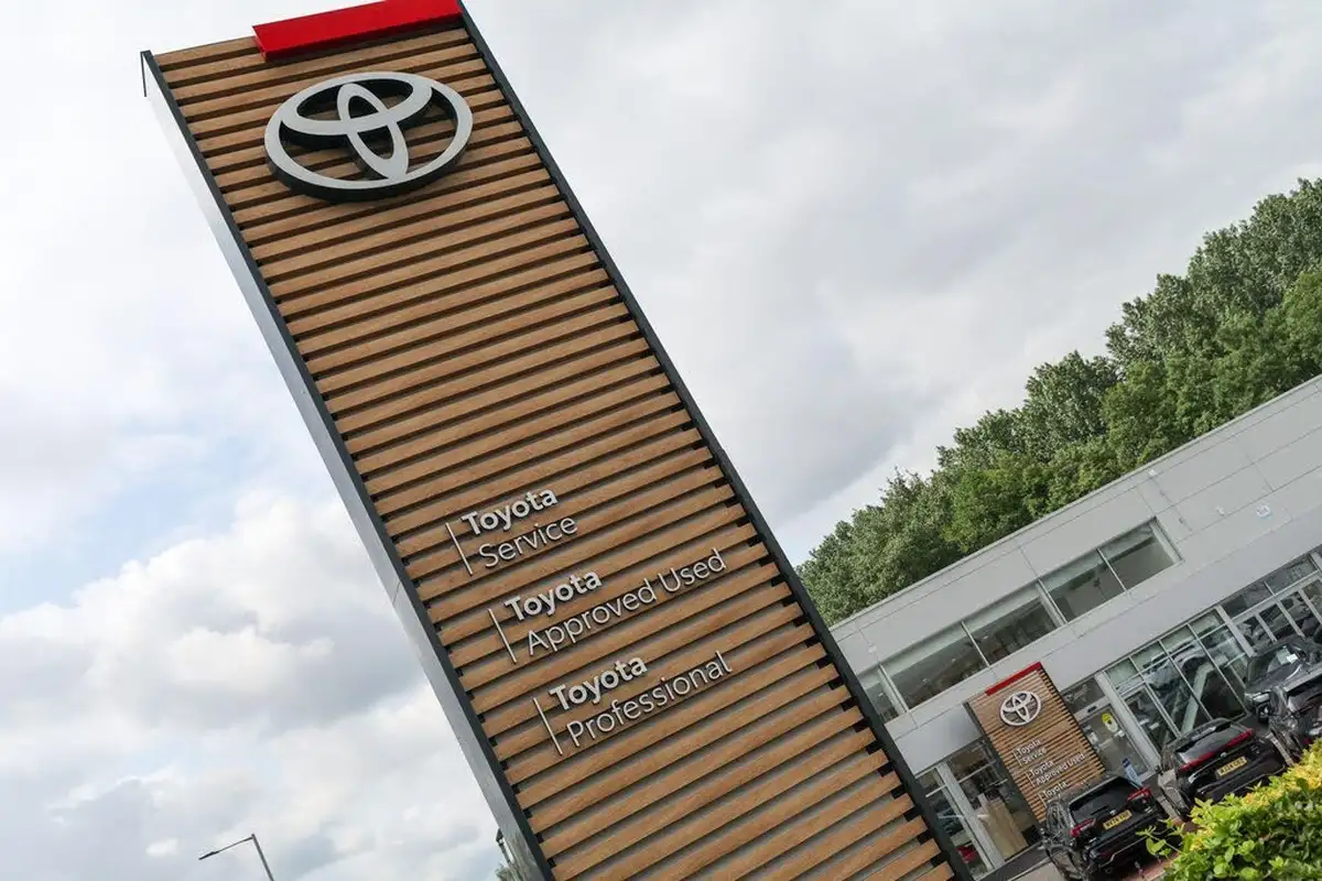 2022-toyota-corolla-20-vvt-i-gr-sport-181bhp-spare-wheel-hatchback-big-41