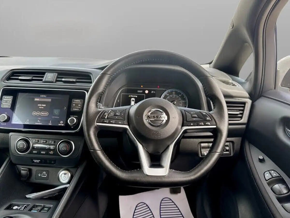 2022-nissan-leaf-e-acenta-big-7