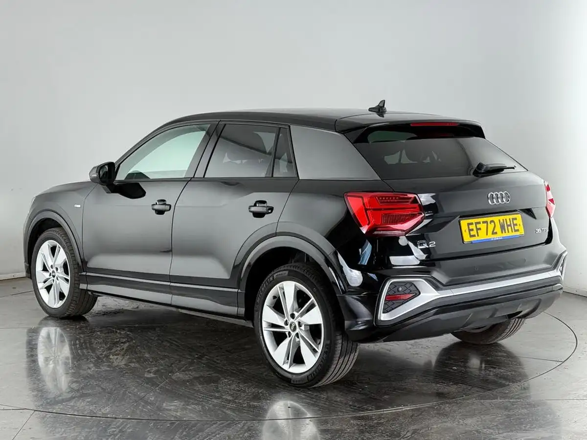 2023-audi-q2-15-35-tfsi-s-line-tronic-big-3