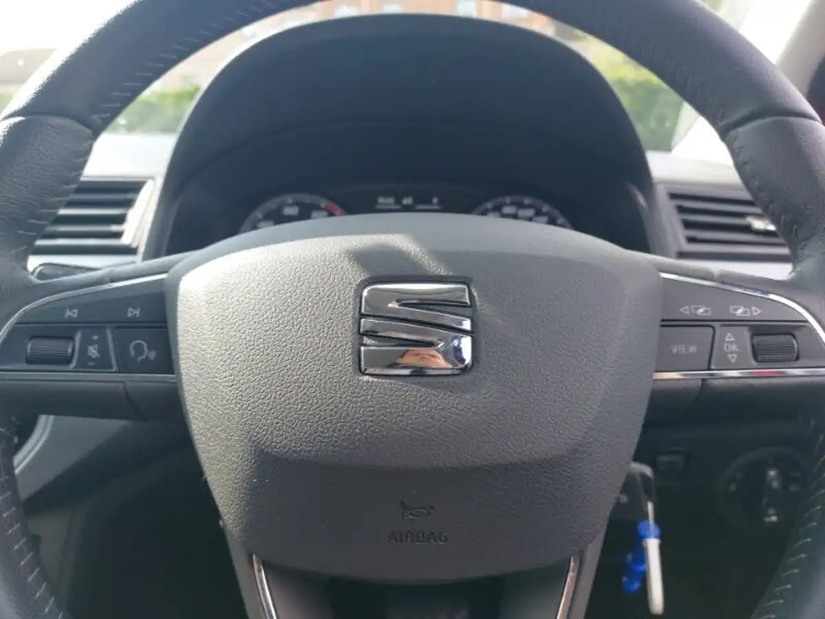 2021-seat-arona-10-tsi-se-technology-110ps-dsg-big-12
