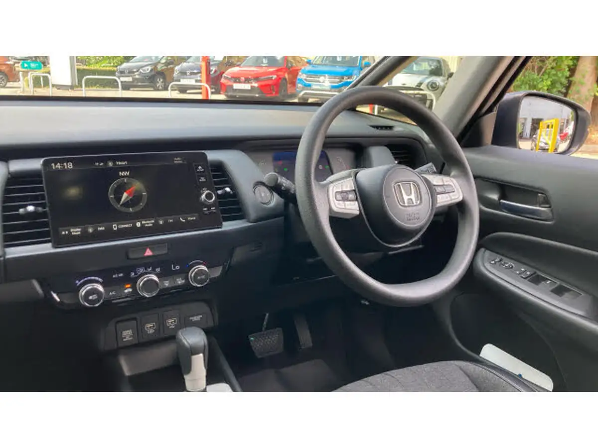 2021-honda-jazz-15-i-mmd-sr-109ps-big-1