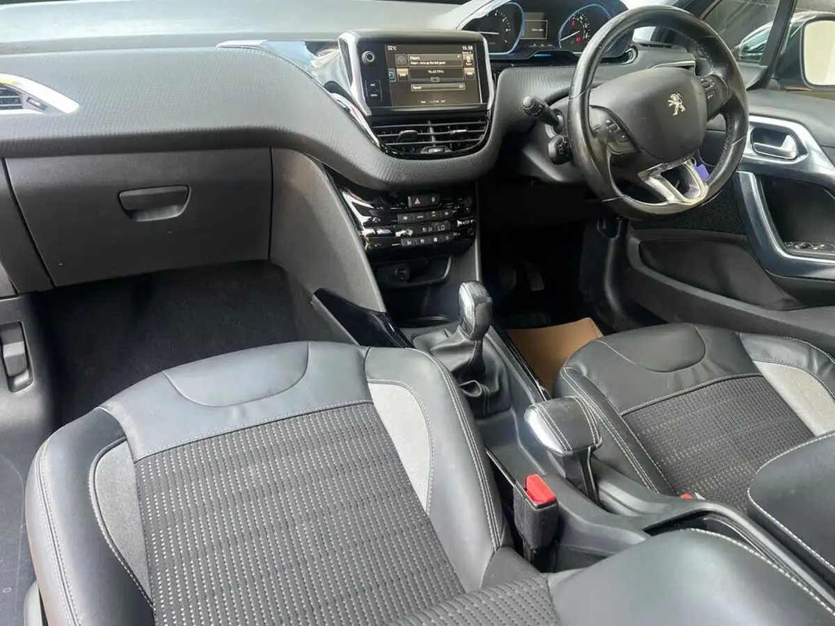 2015-peugeot-2008-crossover-12-puretech-allure-82bhp-big-2
