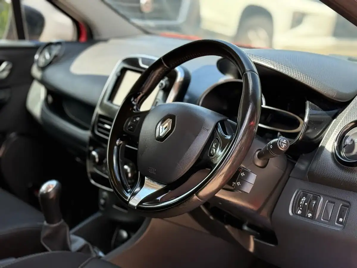 2014-renault-clio-15td-dynamique-medianavss-big-10