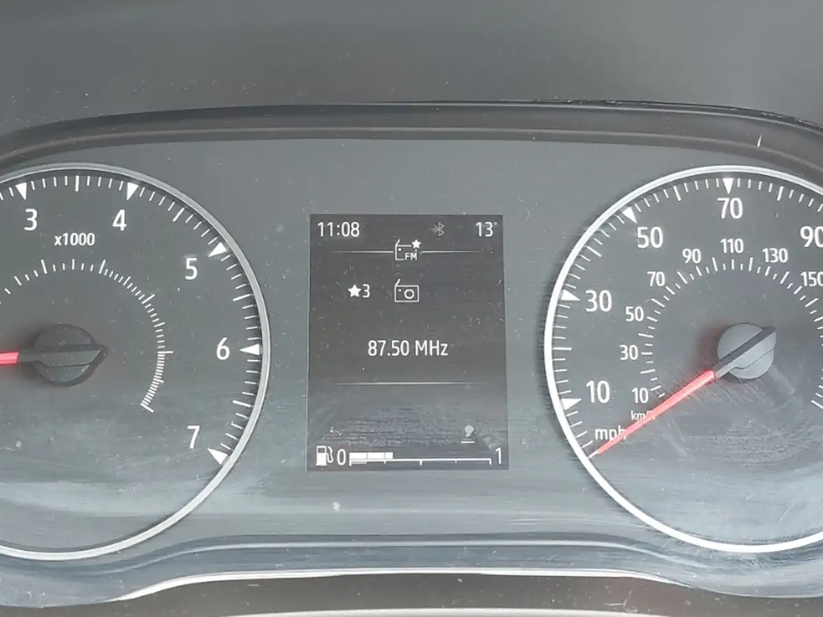 2024-dacia-sandero-10-tce-essential-90bhp-big-14