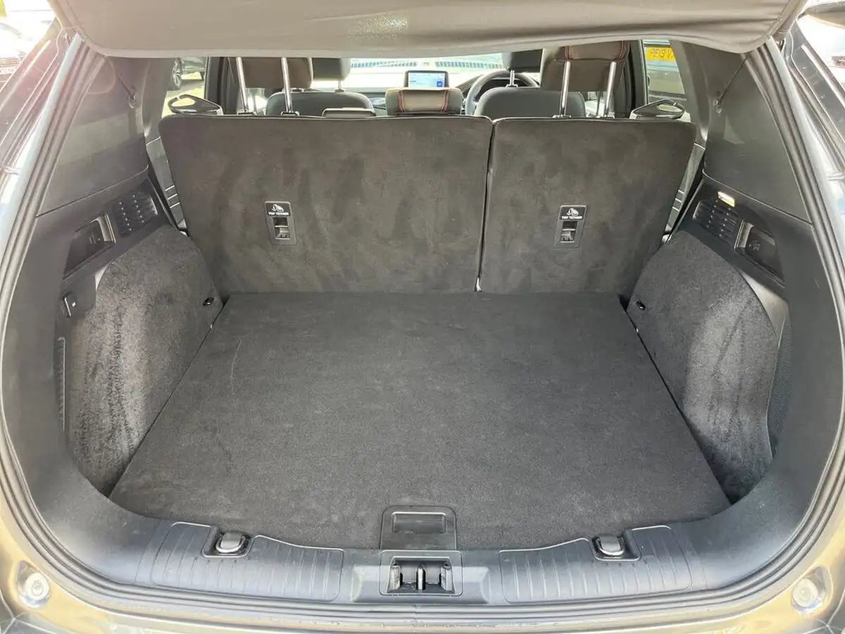 2022-ford-kuga-15-st-line-x-edition-big-10