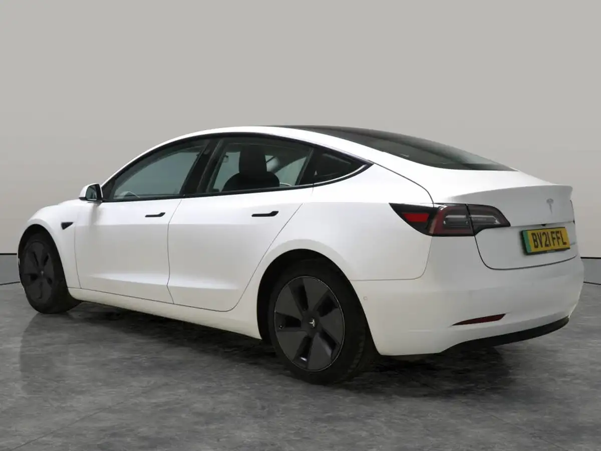 2021-tesla-model-3-e-long-range-4x4-big-11