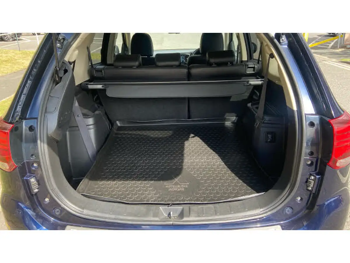 2017-mitsubishi-outlander-22di-d-4-big-3