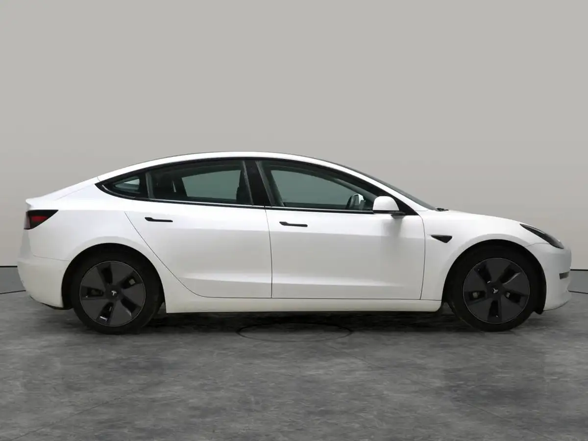 2021-tesla-model-3-e-long-range-4x4-big-8