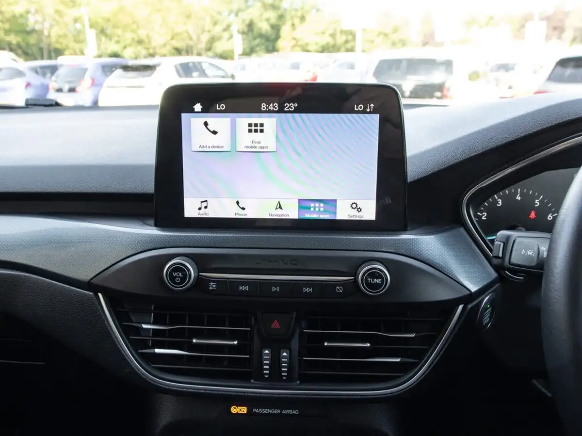 2019-ford-focus-15t-active-x-hatchback-big-24