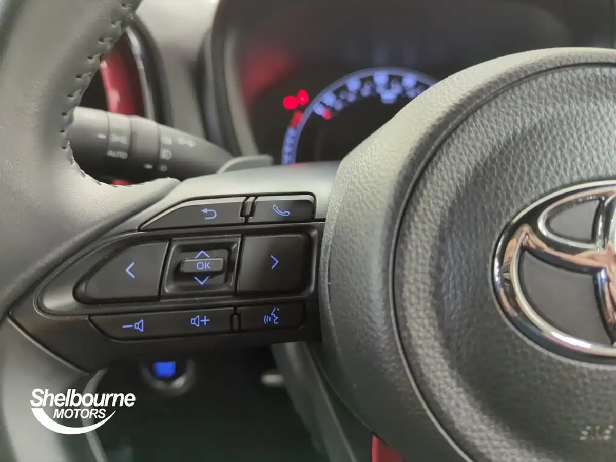 2024-toyota-aygo-x-10-vvt-i-undercover-cvt-big-21