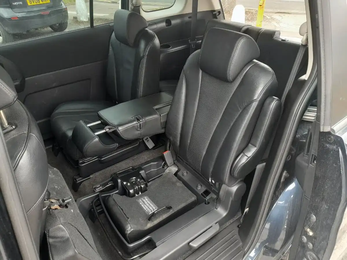 2014-mazda-mazda5-16d-sport-venture-big-13