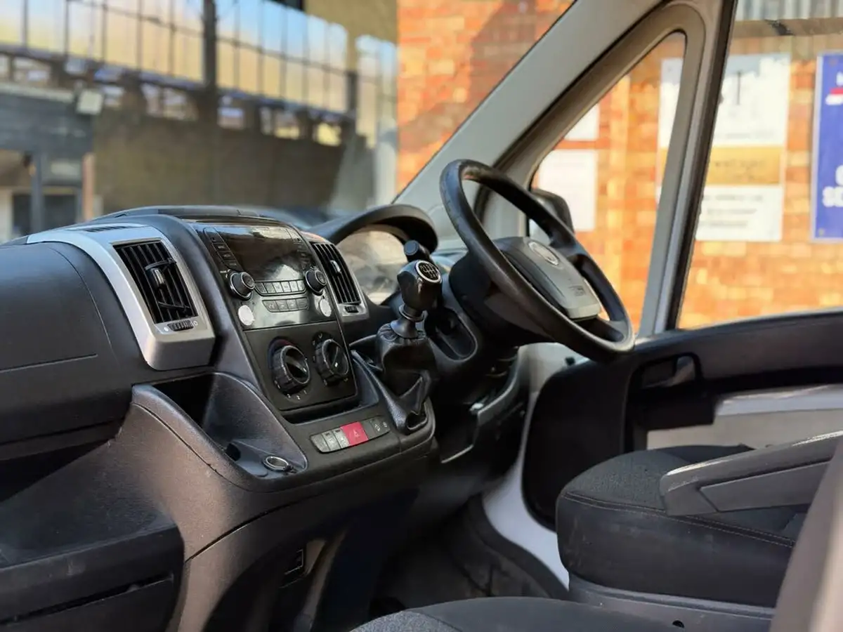 2015-fiat-ducato-23td-35-lh2-tecnico-big-12