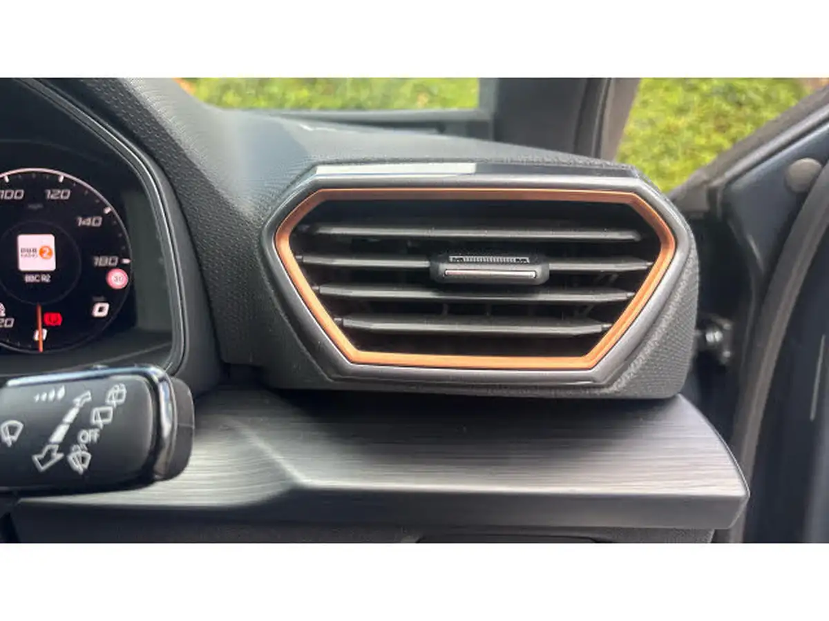 2024-cupra-leon-nf-14-e-hybrid-vz2-design-edition-hatchback-big-37