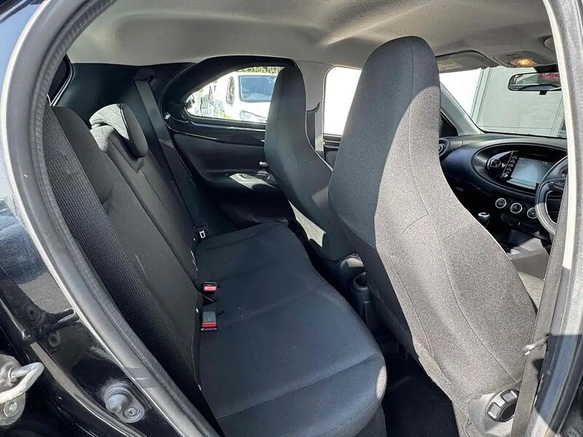 2023-toyota-aygo-x-10-vvt-i-pure-big-23