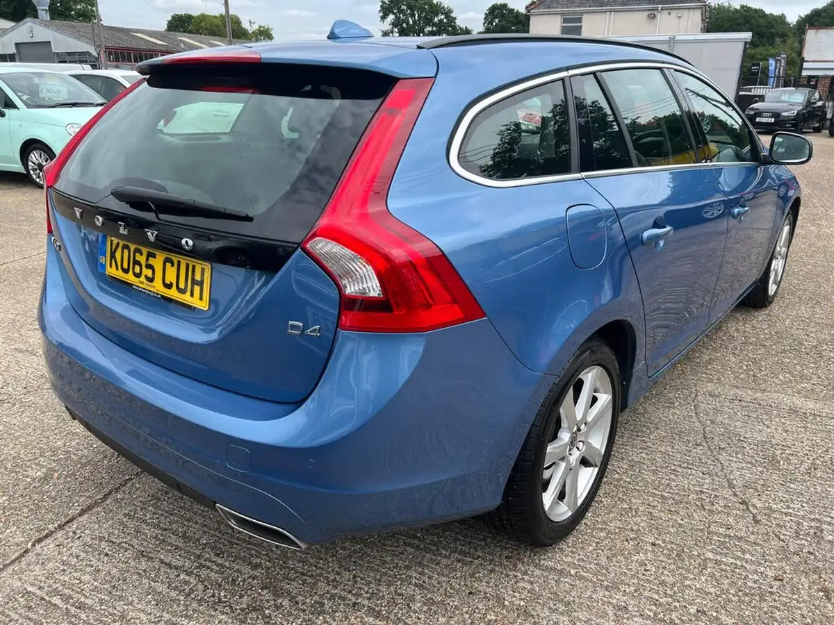 2016-volvo-v60-20td-d4-se-geartronic-big-6