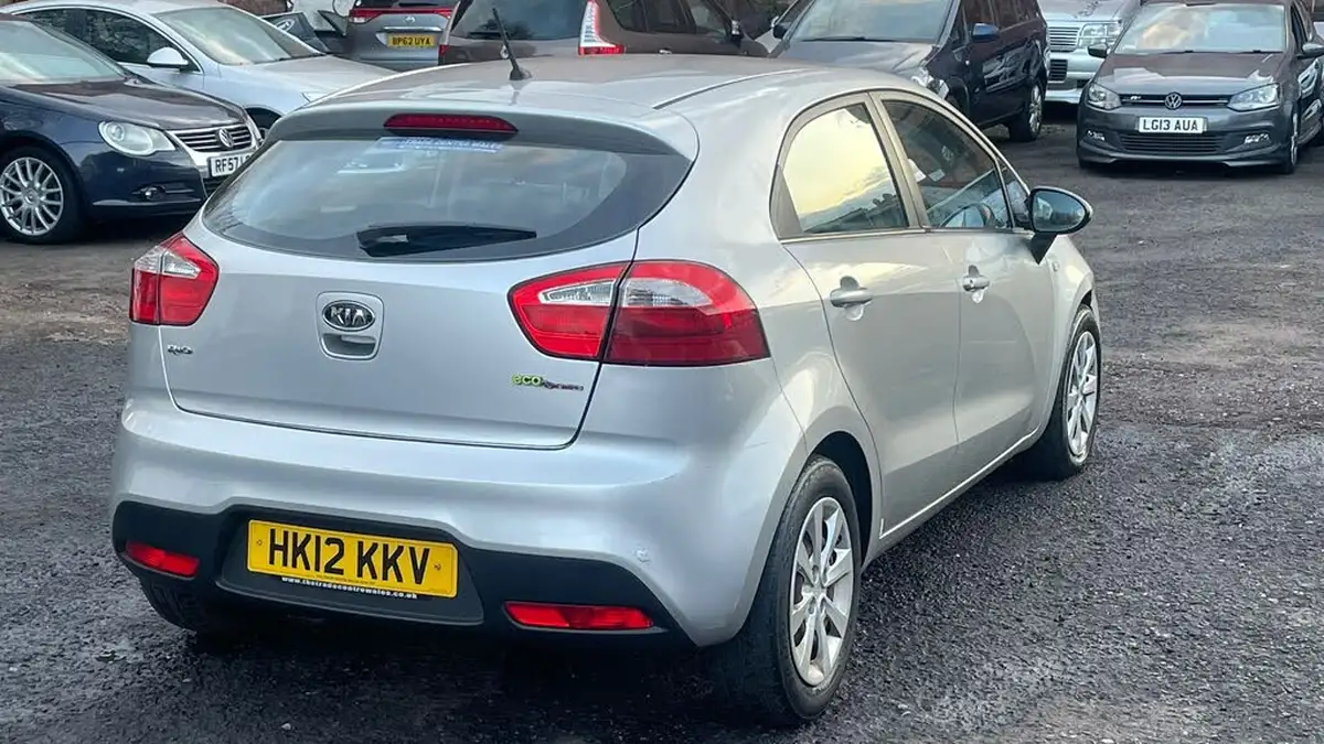 2012-kia-rio-11crdi-1-air-big-5