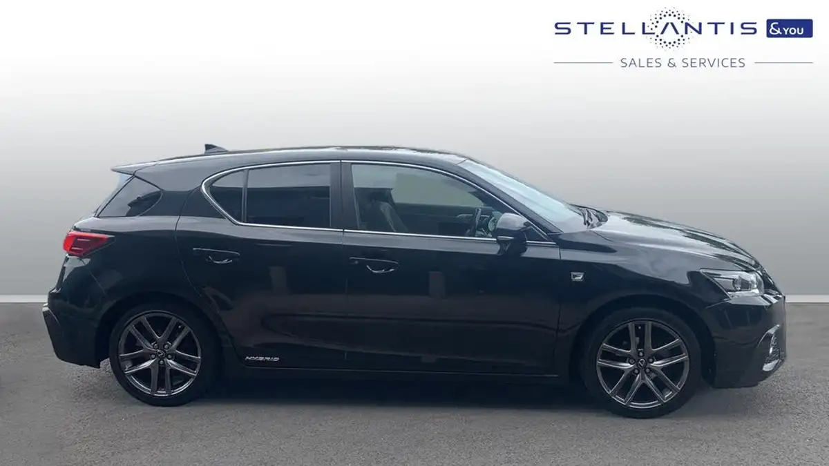 2018-lexus-ct-200h-18-covenience-pack-f-sport-leather-big-1
