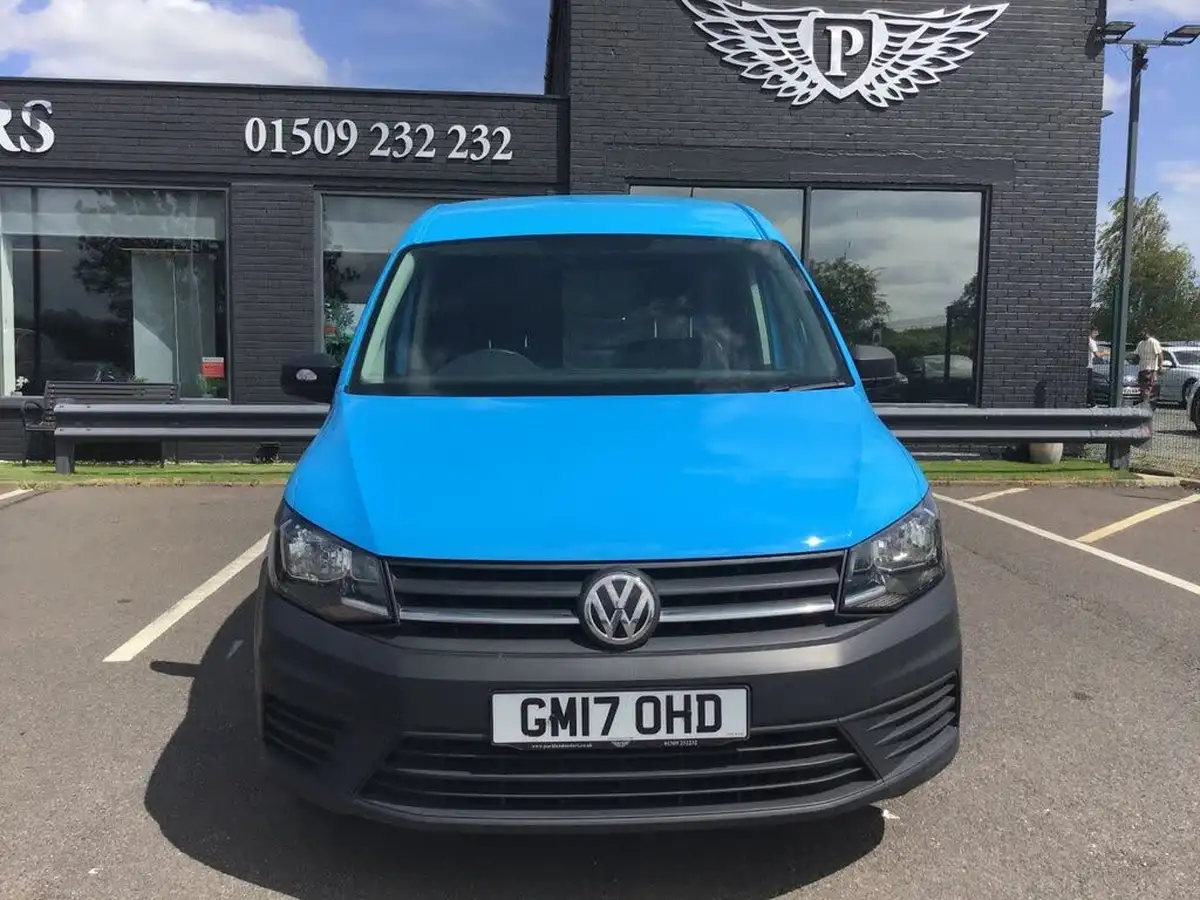 2017-volkswagen-caddy-maxi-20tdi-c20-maxi-startline-bmt-102pseu6-panel-big-1