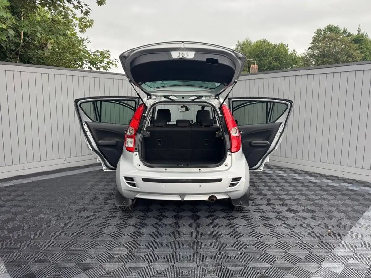 2013-suzuki-splash-12-sz4-auto-big-37