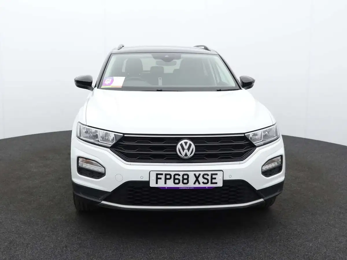 2018-volkswagen-t-roc-10-tsi-design-big-1