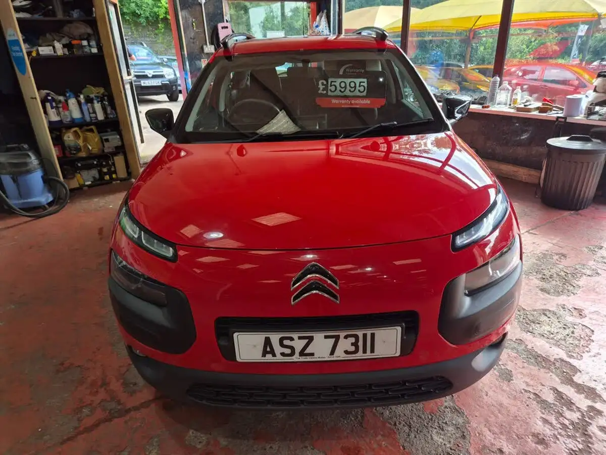 2017-citroen-c4-cactus-12-puretech-feel-82ps-big-1