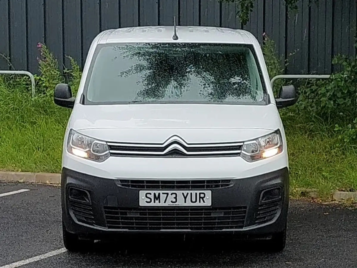 2024-citroen-berlingo-15-bluehdi-1000-enterprise-edition-100pseu6d-big-12