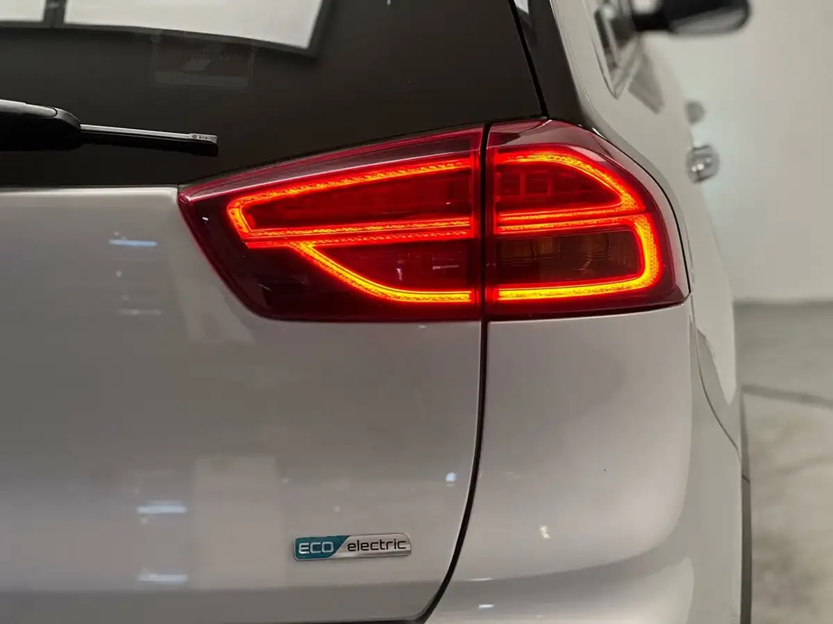2020-kia-e-niro-ev-4-big-6